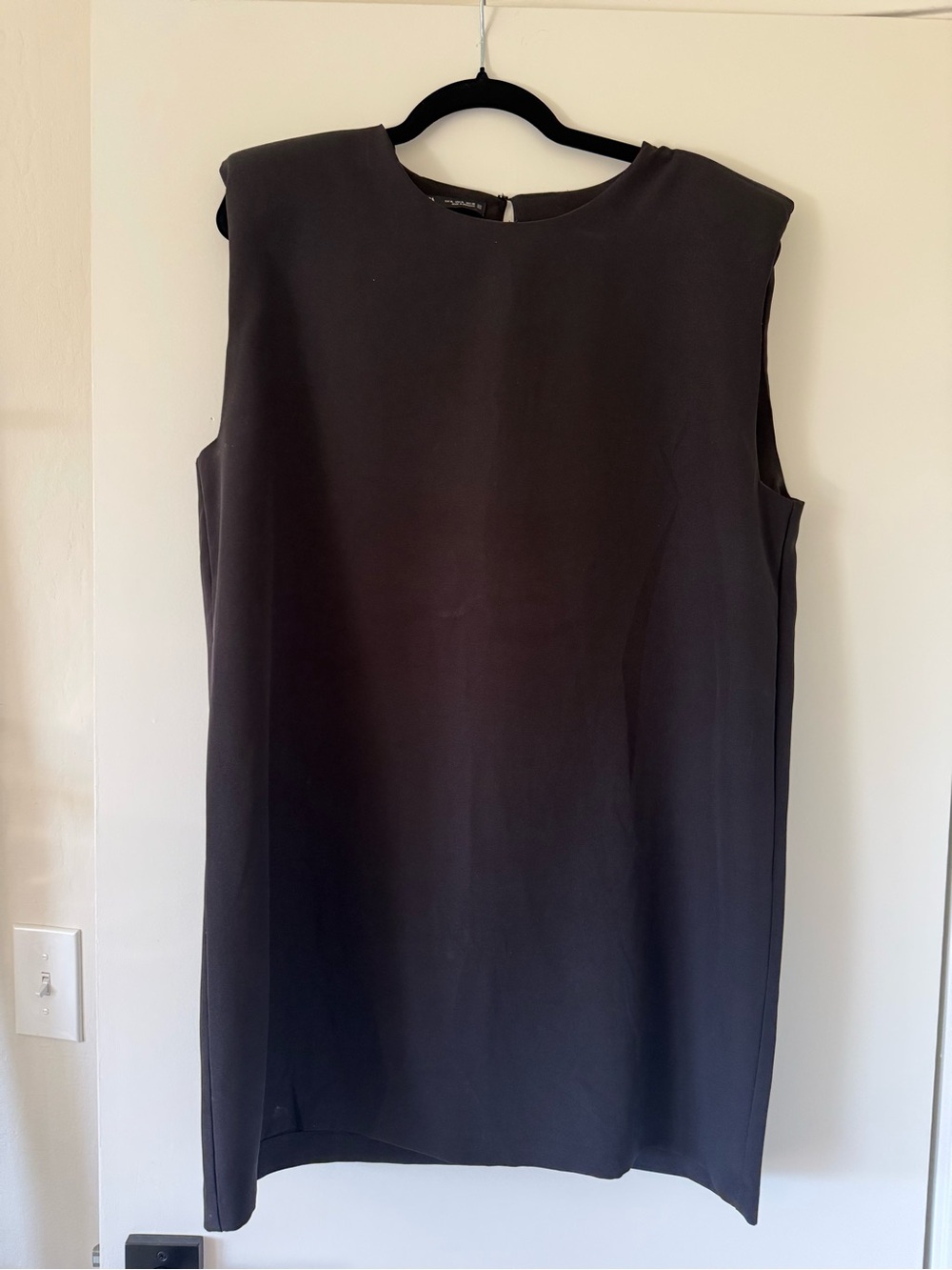 Zara Sleeveless Black Shift Dress